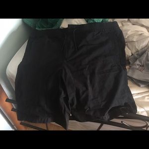 H&M black shorts